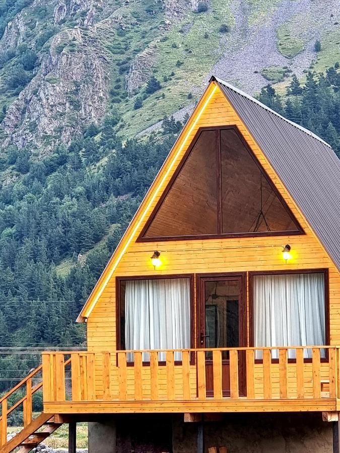 Mountain Hut In Kazbegi Villa ภายนอก รูปภาพ