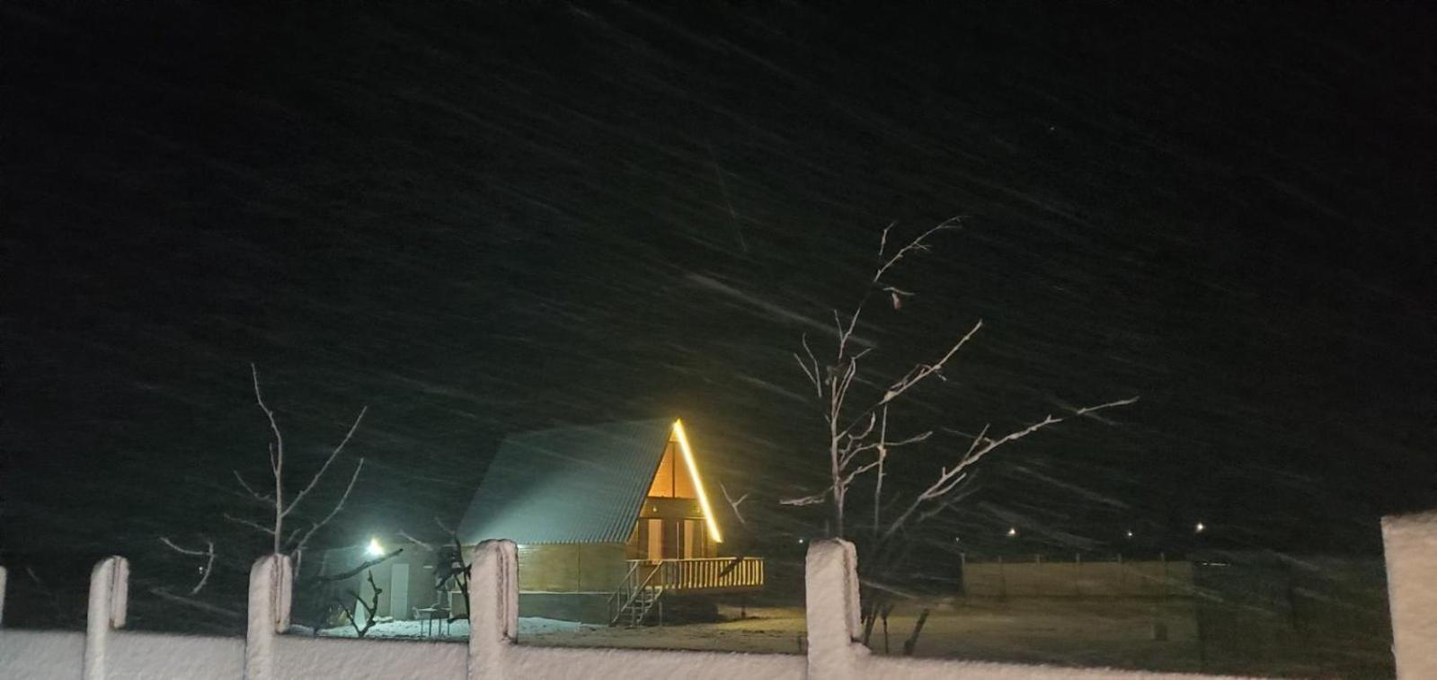 Mountain Hut In Kazbegi Villa ภายนอก รูปภาพ